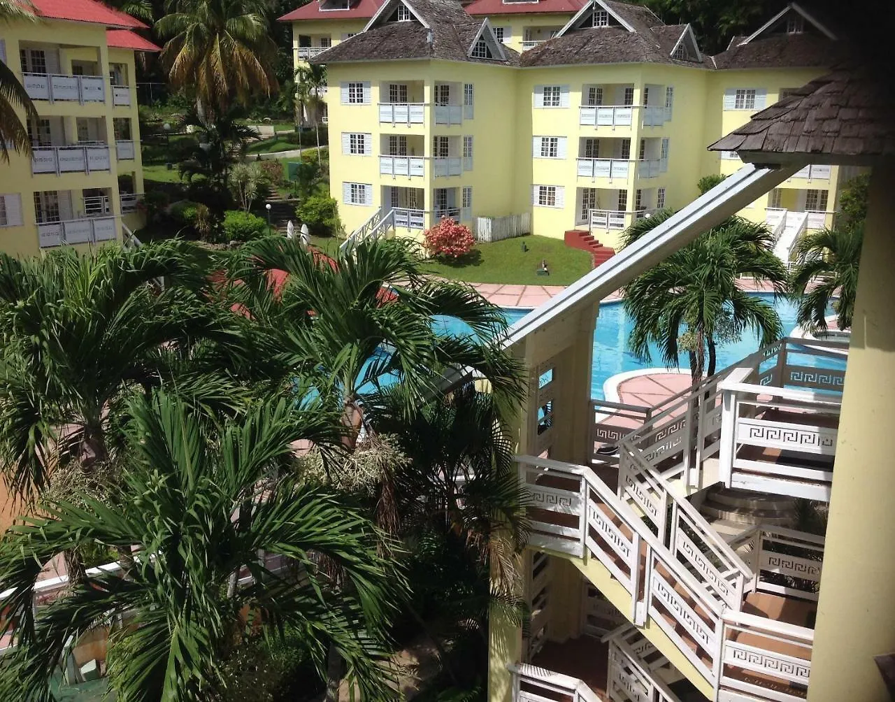 River Side Apt 9 @ Mystic Ridge. Ocho Rios Apartment