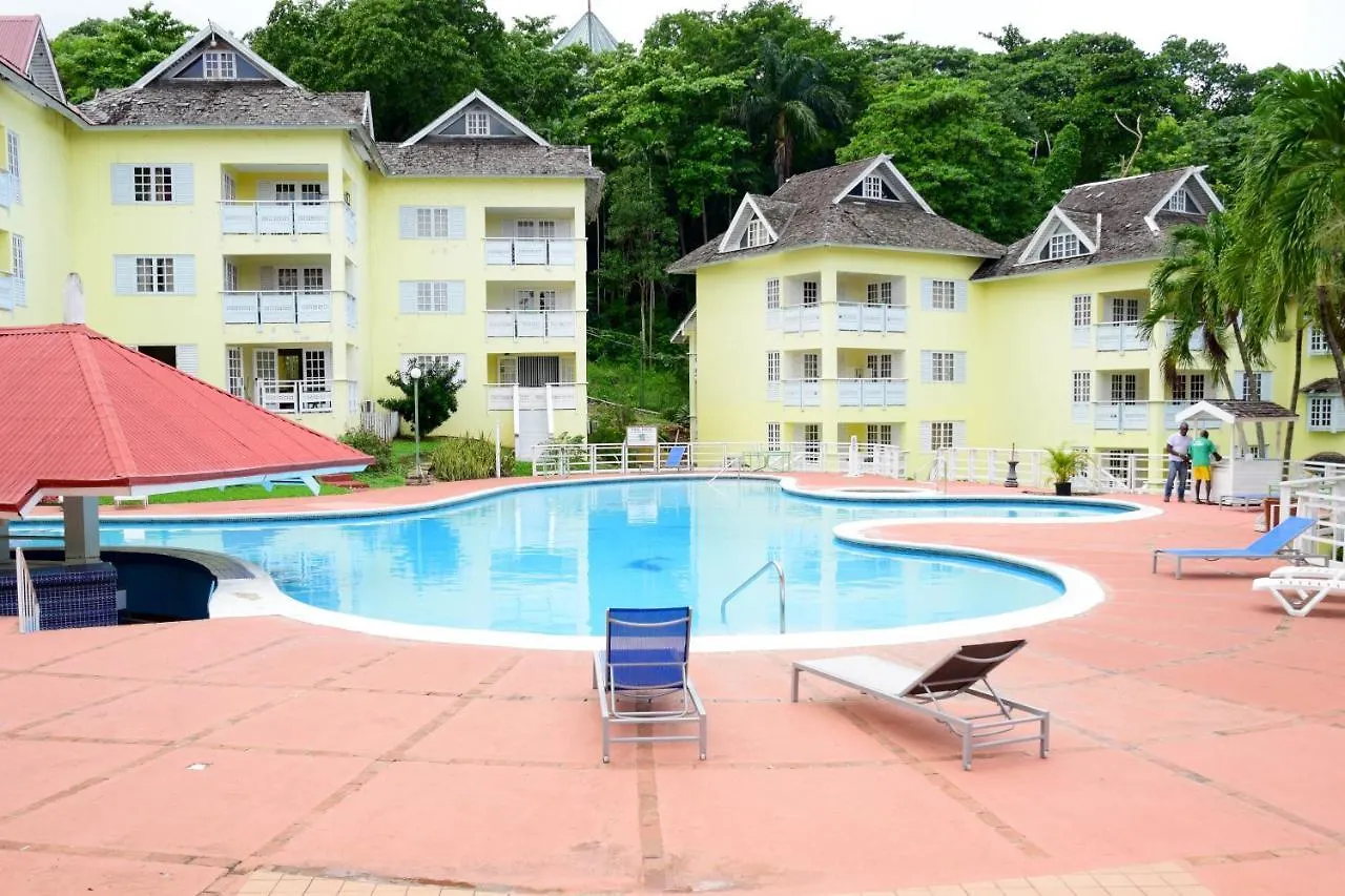 River Side Apt 9 @ Mystic Ridge. Ocho Rios Apartment