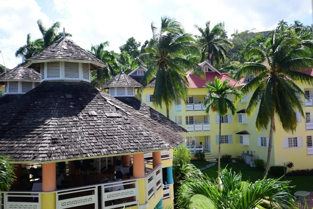 River Side Apt 9 @ Mystic Ridge. Ocho Rios
