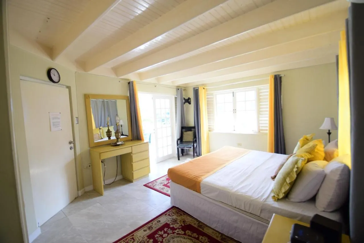 River Side Apt 9 @ Mystic Ridge. Ocho Rios